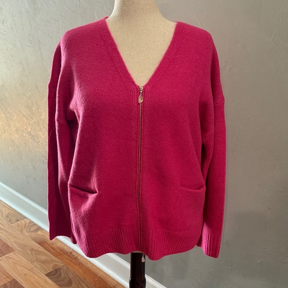 NWT Splendid Fuchsia V-Neck Zip-Up Sweater